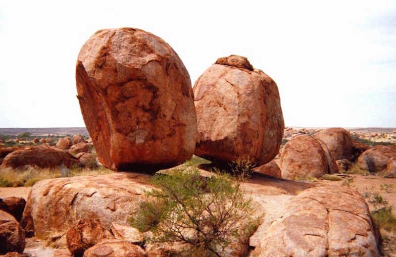 devils_marbles.jpg