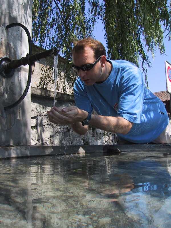 Fountain Rob, next is Thun Roofs