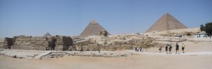 Giza Plateau Pyramids (74K)