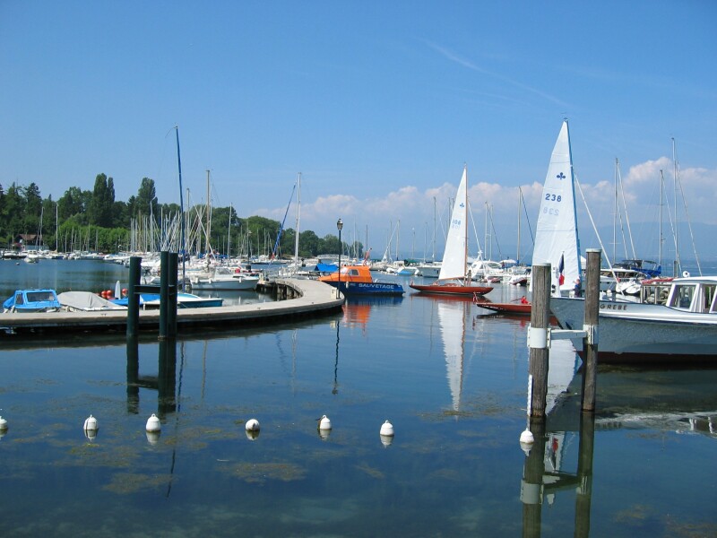 Yvoire Boats, next is Yvoire Chateaux