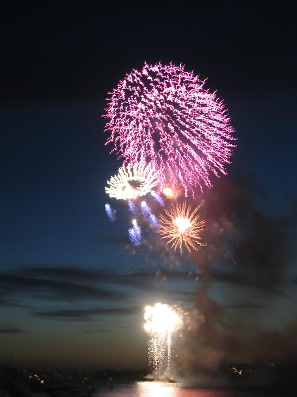 Manly Fireworks, next is Manly Wharf Hotel